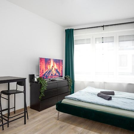 New Tranquil Apartments With Free Parking Budapest Exterior photo